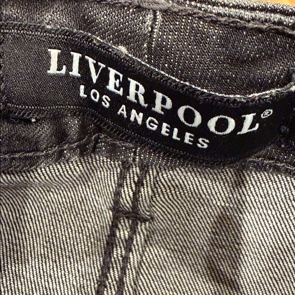 Liverpool the Crop Flare Jeans Size 2 / 26 Charcoal Wash Subtle Distressing - Picture 3 of 9